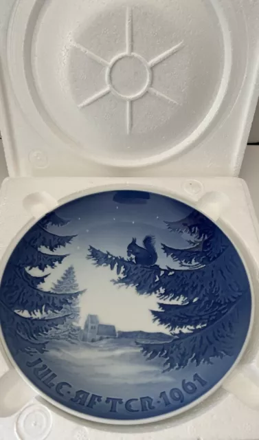 1961 B&G Royal Copenhagen Christmas Plate - “ Winter Harmony” Estate Sale Find 2