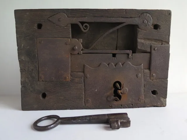 A RARE LARGE 17th CENTURY WROUGHT IRON & DARK ENGLISH COUNTRY OAK RIM LOCK + KEY