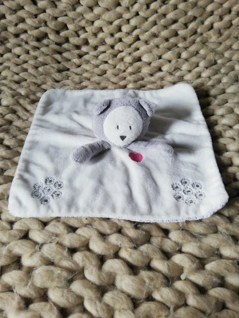 🌸Doudou Plat Ours Gris Blanc OKAIDI OBAIBI fleurs Brodé Cœur Rose