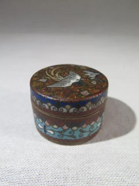 Ancienne Jolie Petite Boite Ronde Cloisonne Decor Oiseau Et Reflets