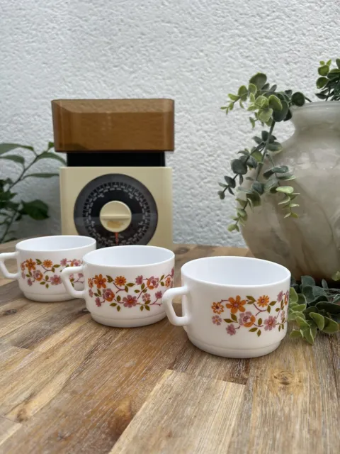 Ensemble Vintage de 3 Tasses à Chocolat Arcopal - Décor Fleuri