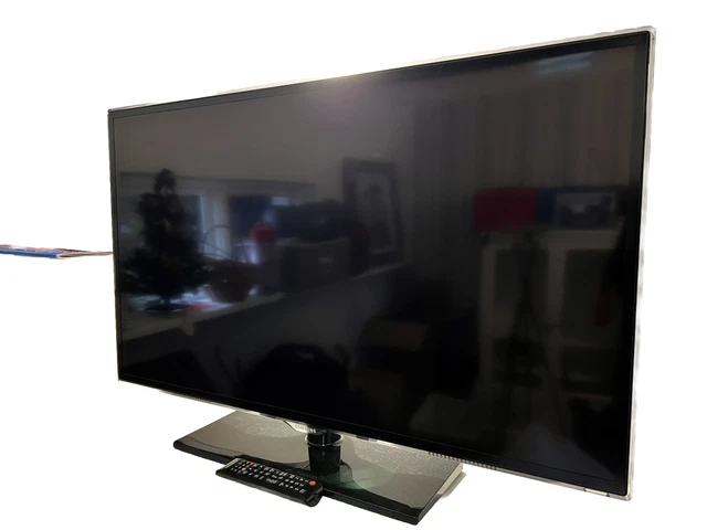 SAMSUNG UE40ES5500 40 Flat Screen LCD HDTV in great condition