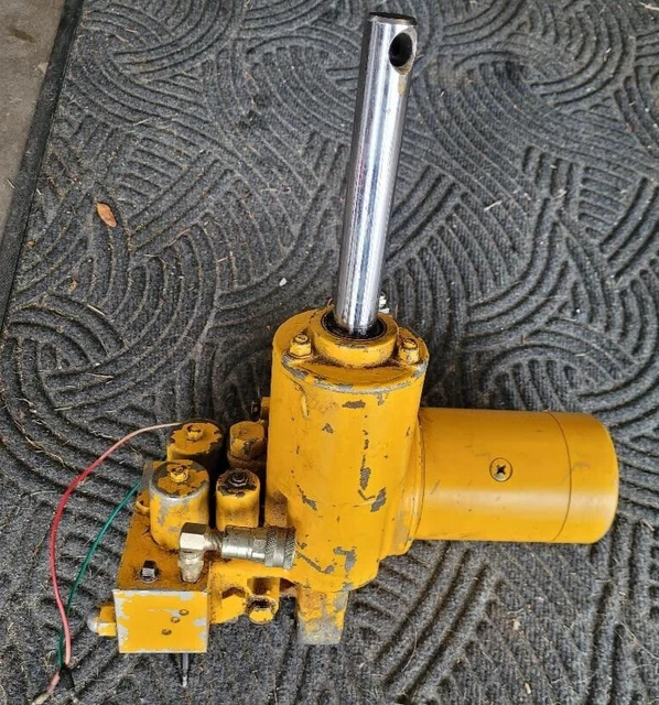 Meyer E-60 Snow Plow Hydraulic Lift Pump - please read description