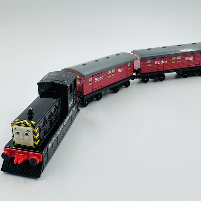 THOMAS & FRIENDS Tank Engine Ertl Bundle Sodor Mail Trucks Train £13.41