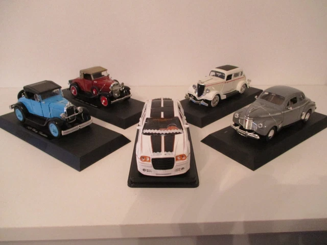 LOT DE 5 VOITURES AMERICAINES - NOREV ET CLASSIC TOYS LTD NEW RAY - 1/32ème -