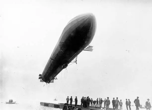Spectators Observe Count Von Zeppelins Lz2 Airship Aviation History Old Photo