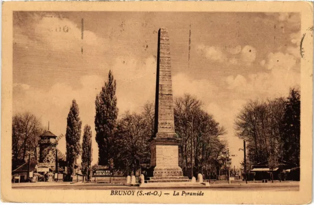CPA Brunoy La Pyramide FRANCE (1370488)
