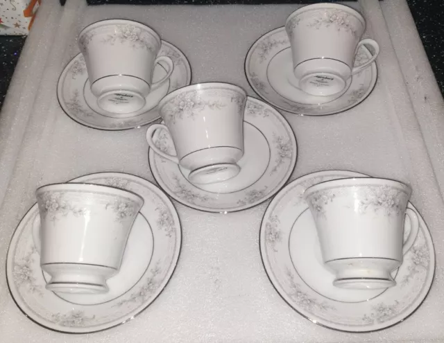 LEGENDARY BY NORITAKE SRI LANKA SWEET Leilani 3482 TEA CUPS SAUCERS SIDE PLATES