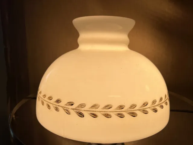 Vtg Hurricane GWTW Lamp Shade Milk Glass Shade Wheat Design 9 3/4” OD 7” Tall
