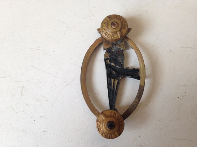Ancien insigne épingle étoile rouge parachutiste militaire tchèque parachutiste