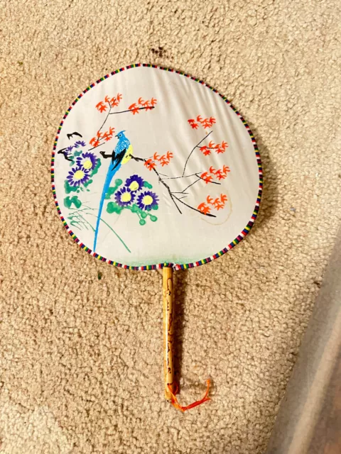 Vintage Paper Hand Fan. 7. 1/2 "