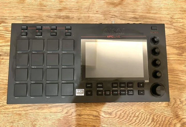 Akai MPC Live Portable Powerhouse De Japon Utilisé