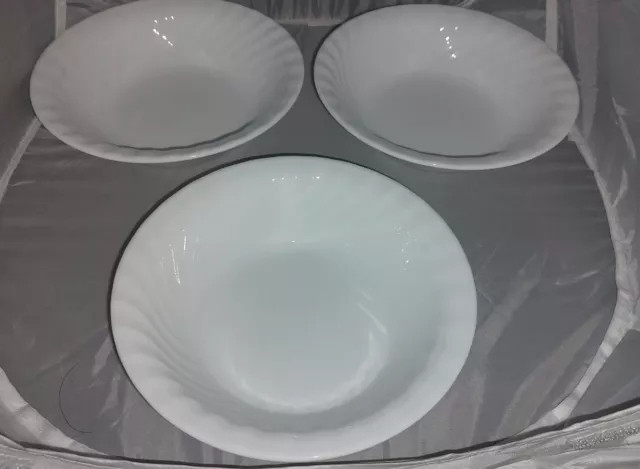 Corelle White Swirl Soup / Cereal Bowls 7 1/4"  Set of 3