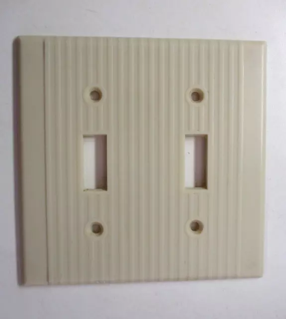 Leviton USA Ribbed Beige Ivory Bakelite 2-Gang Switch Plate Wall Box Cover MCM