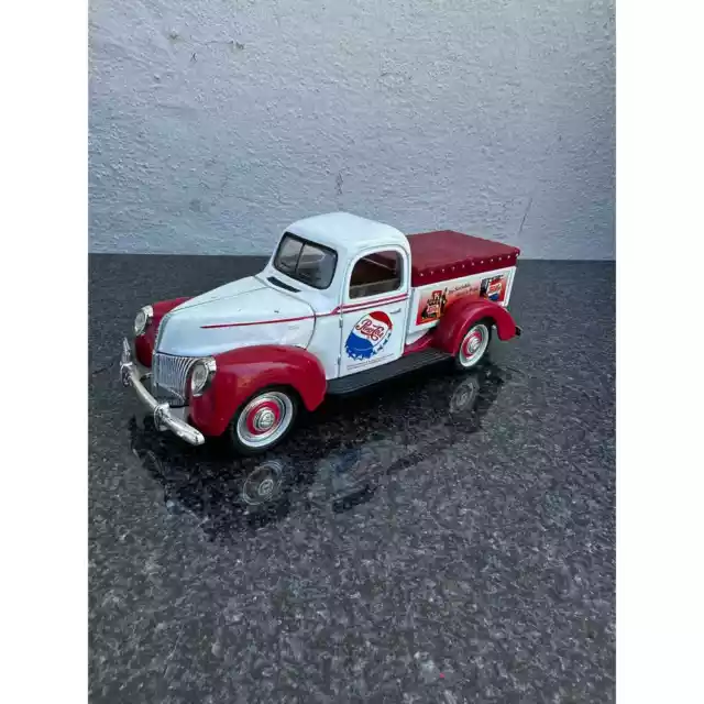1940 Ford-40 Pepsi Cola Soda Delivery Truck GOLDEN WHEEL DIECAST 7"
