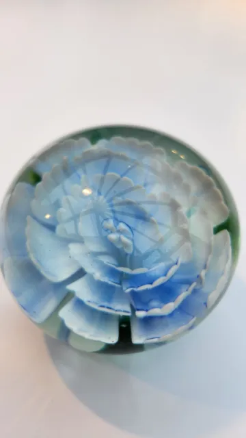 Stunning 3” White blue Flower Art Glass Paperweight Round Globe clear bubble