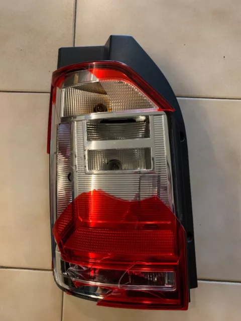 LAMPE FEU ARRIERE GAUCHE POUR VW TRANSPORTER T6 04.15-02.19 Cassé platine OK