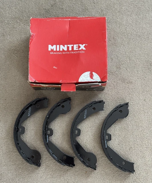 Range Rover Sport Rear Handbrake Shoes & Back Plates Kit (2005-2013) – LR Trade Parts UK