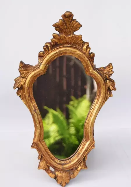 Specchio antico in legno dorato stile barocco fronton