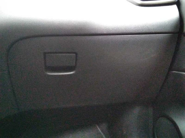 Boîte a gants nissan qashqai ii todo terreno cerrada 2013 2137136