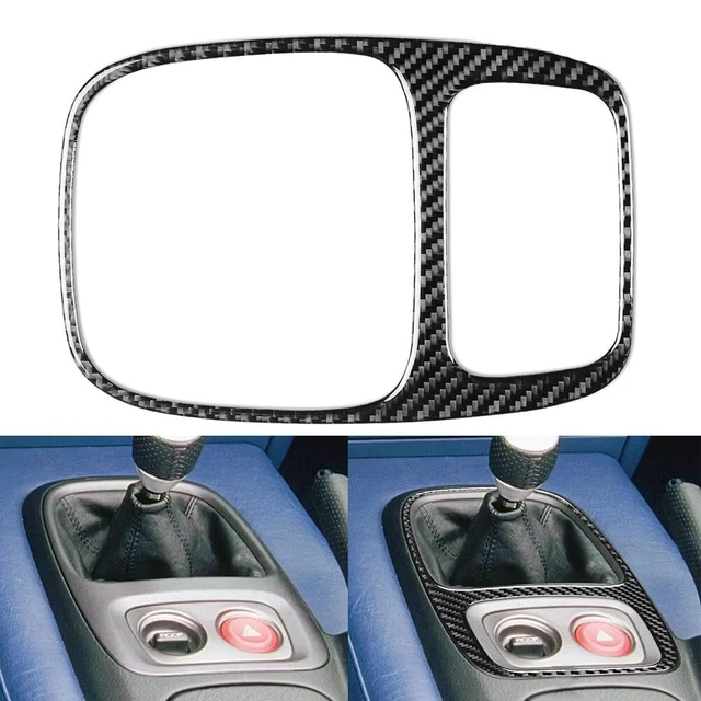 Cache Logo Volant Audi Fibre Carbone 5D – Ligne Rouge A3 A4 A6 A8 Q5 Q7 (2003-2013)