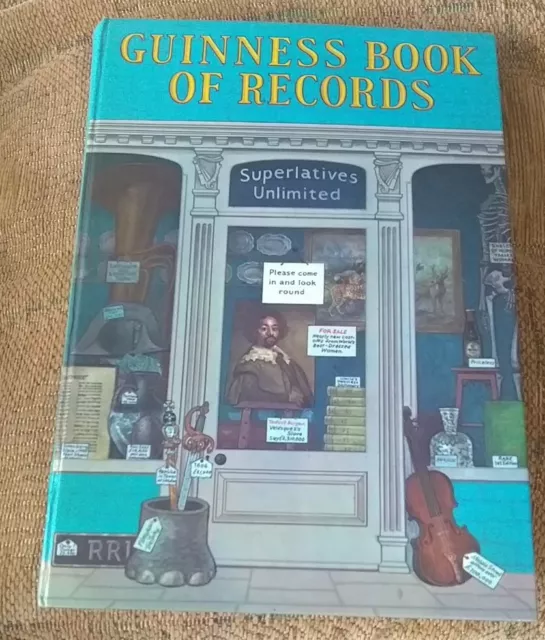 VINTAGE GUINNESS BOOK OF RECORDS c1972 THE RECORDS OF 1972 - NINETEENTH ...