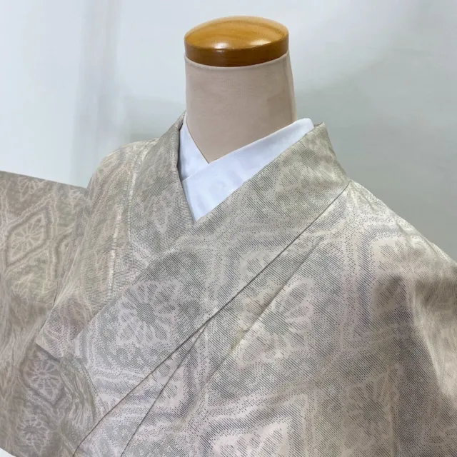 Oshima Tsumugi VINTAGE Japanese Kimono Silk tumugi ANTIQUE LADIES KIMONO 1736