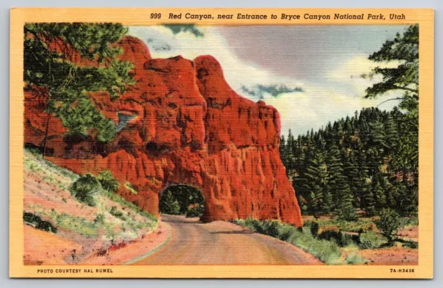 Red Canyon Near Entrance to Bryce Canyon National Park Utah Postcard UNPOSTED