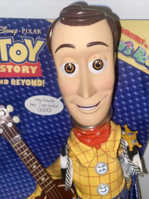 Disney Pixar Collectible Toy Story and Beyond Pull String Woody 2002 BNIB 2