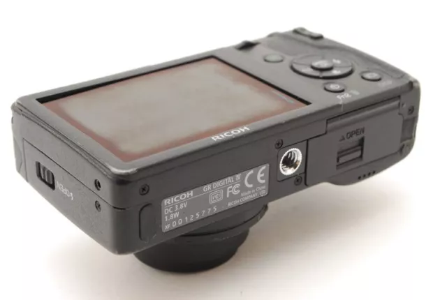 RICOH GR DIGITAL IV compact digital camera Black