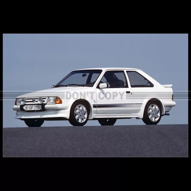 Photo A.038768 FORD ESCORT 1600 RS TURBO MK3 1985