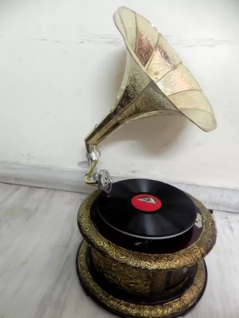 Antique Round Gramophone Phonograph Crafted Machine With Brass Crafted Horn