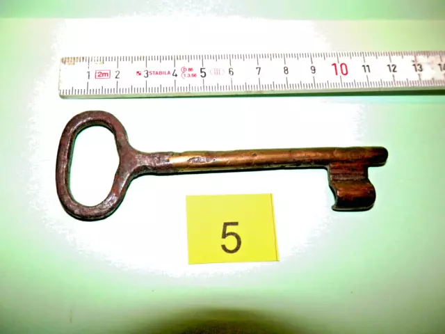 Schlüssel Hist. für Kastenschloss  geschmiedet 11cm Dorn 6mm Biederm. um 1850