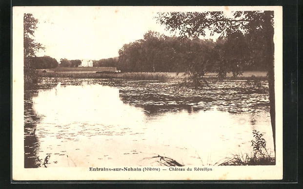 CPA Entrains-sur-Nohain, Château du Réveillon