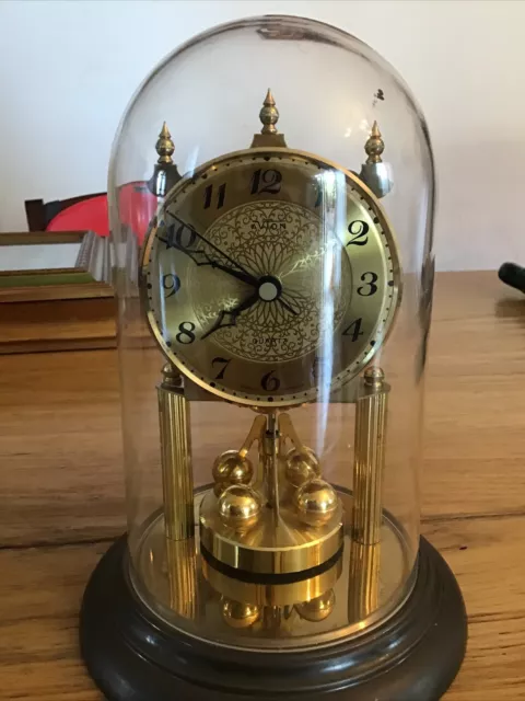 Orologio Da Tavolo a pendolo su Campana Made In Germany, Marca AVION