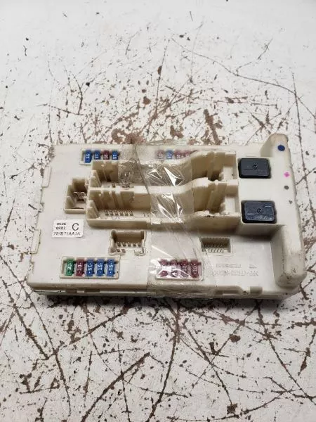 Fuse Box Engine VIN A 4th Digit VQ35DE Fits 09-14 MAXIMA 1060679