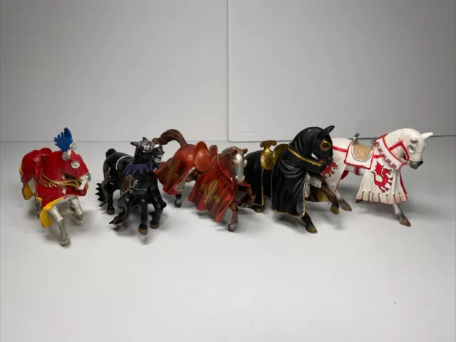 Lot of 8 Nights Medieval Horses & Figures Papo Schleich Plastoy Disney 3