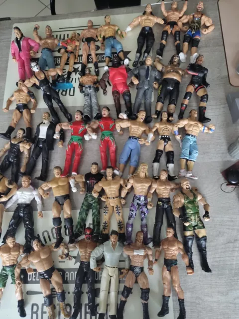 Énorme Gros Lot De Figurines De Catch WWE De 1999 A 2011 Mattel Jakks 2