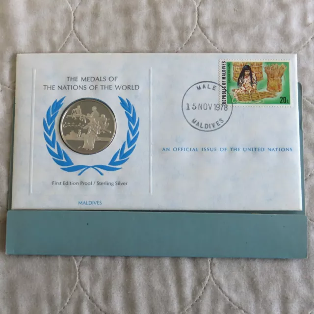 THE MALDIVES UNITED NATIONS 1st EDITION 32mm SILVER PROOF MEDAL