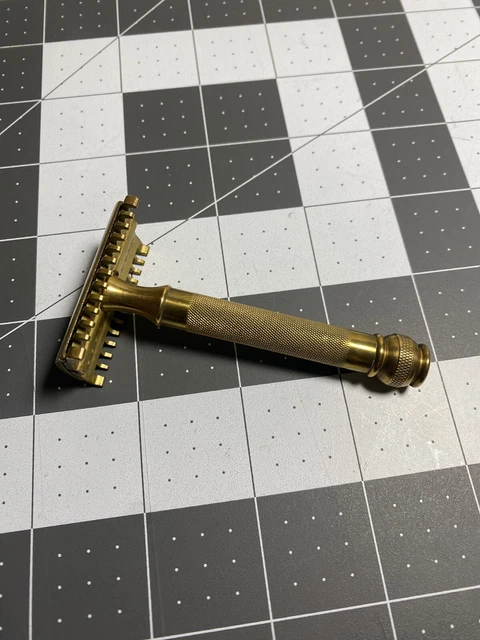 Vintage 1930's Gillette DE Safety Razor  Clean!