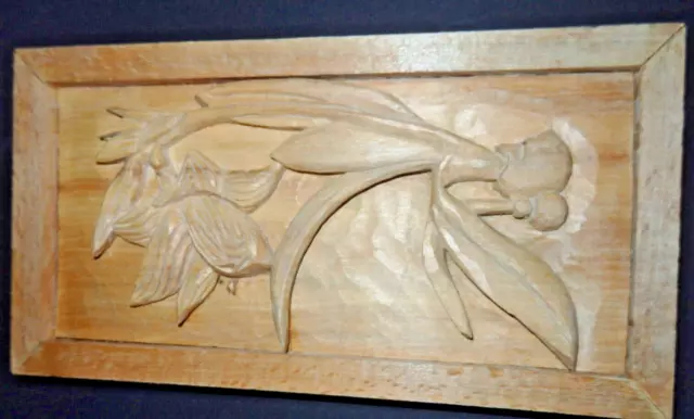 Holzrelief geschnitzt Handarbeit 27x14cm Narzisse