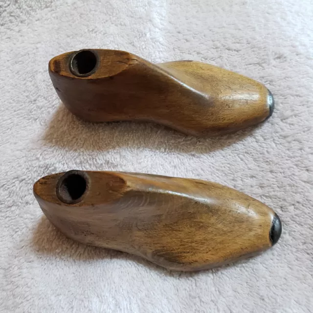 Vintage Child's Cobbler Wood Pair (2) Shoe Lasts Forms Molds UNMARKED 4.25" long