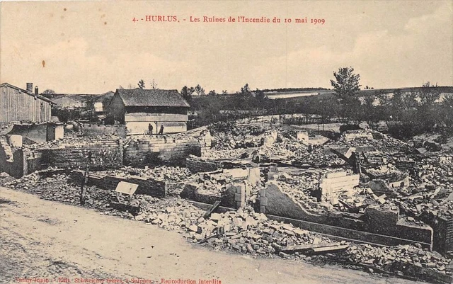CPA 51 HURLUS LES RUINS DE L'INCENDIUM DU 10 MAY 1909 (cpa rare