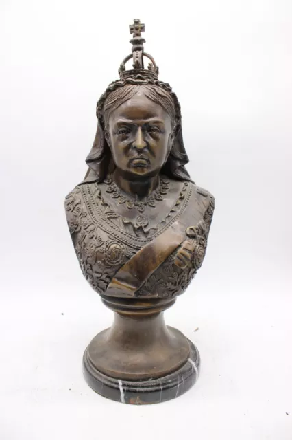 F Antique Collectable Metal Bust Of Queen Victoria