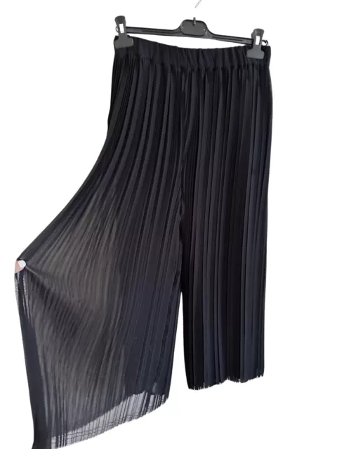 P.A.R.O.S.H. PAROSH Black Pleated Crop Wide Leg Pants LARGE NEW W/o Tags