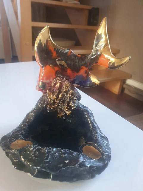 Motif de poisson psychédélique des années 60 · Creative Fabrica