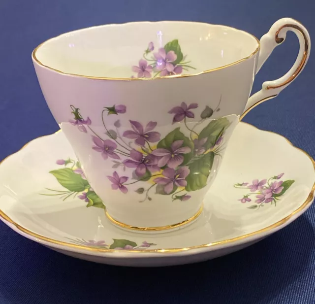 Regency Bone China Tea Cup and Saucer Purple Violet Flowers Gilt Rim England VTG