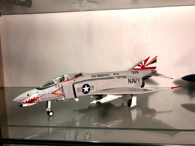 1/48 F-4 PHANTOM Navy 