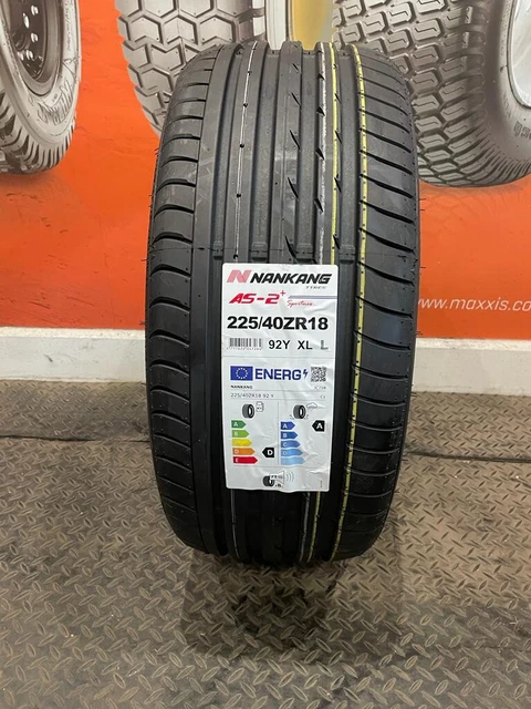 ② シュン　225 45 18 225/45R18 X 245/40R18 Tires | Discount Tire
