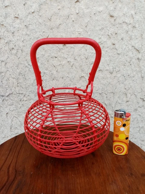 Range bouteilles et casiers en métal pour la maison